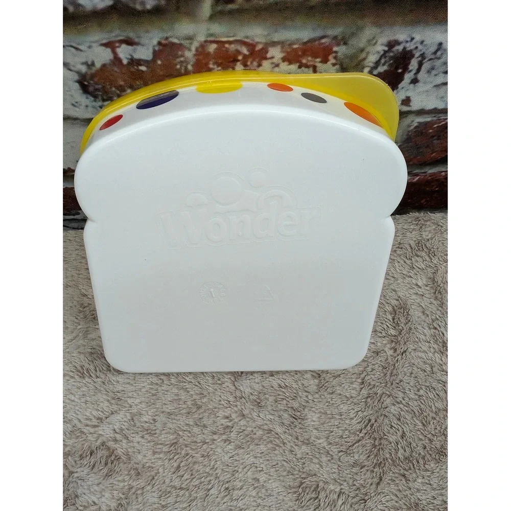 Wonder Bread Sandwich Storage Container 2010 Polka Dot Yellow White Plastic Case